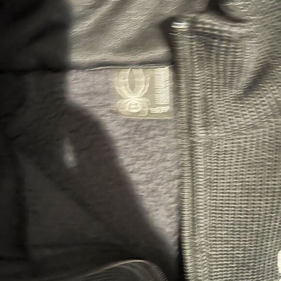 Spyder Men's Black Quarter-Zip Sweater size small - Picture 3 of 3